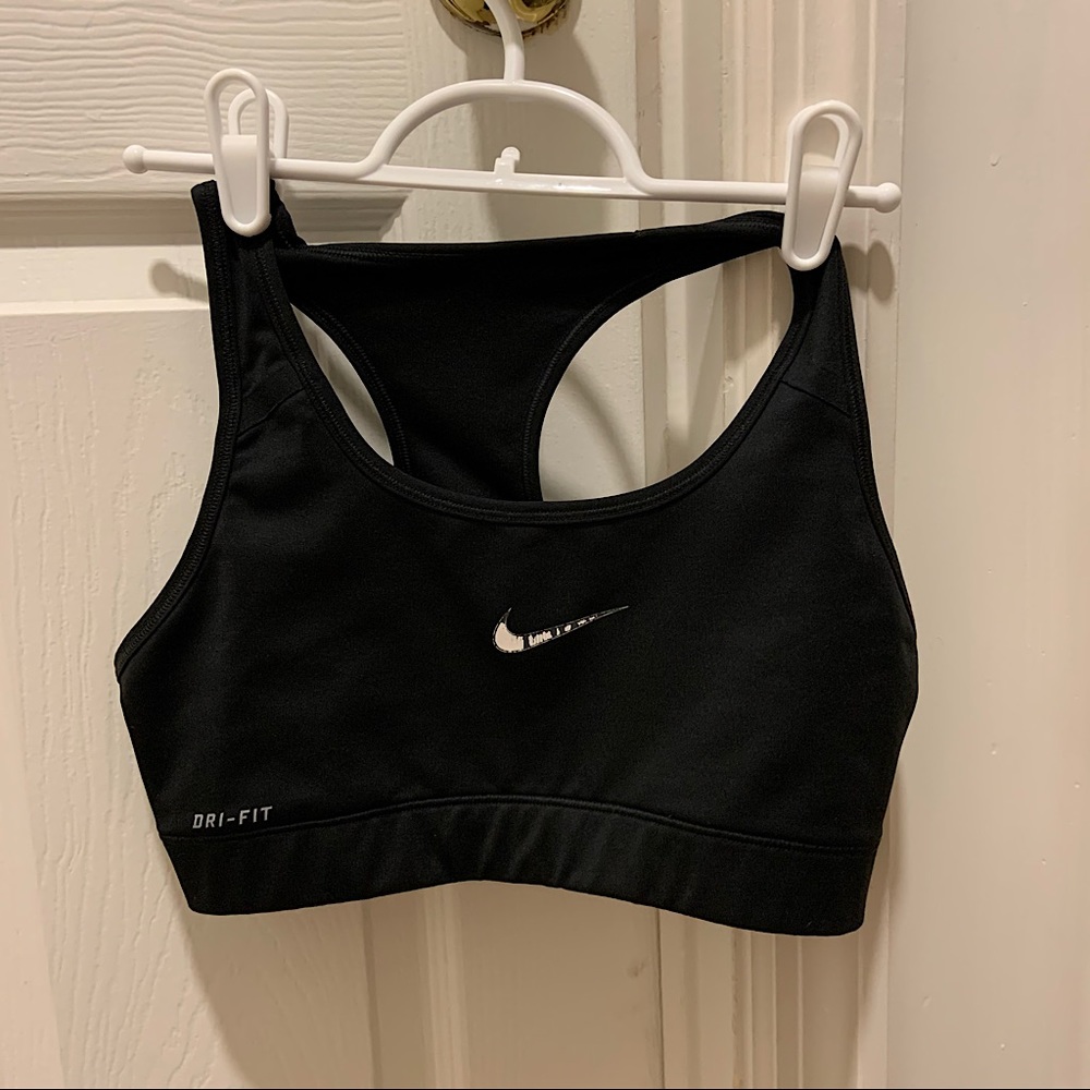 Nike Dri-Fit Women's Swoosh Sports Bra
